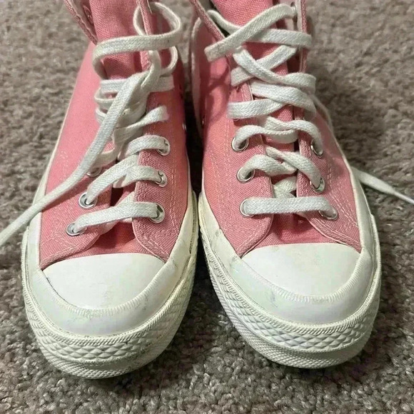 Converse - Picture 3 of 9